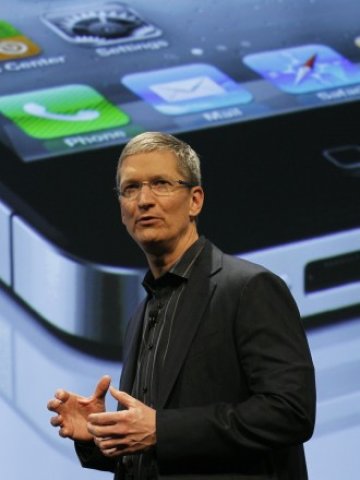 <p>
	Тимъти Кук. <em>Снимка: Ройтерс</em></p>
