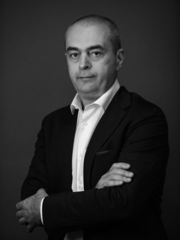 <p>
	Източник: MEDICAL DENT</p>
