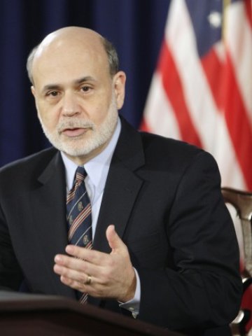 <p style="text-align: justify;">
	Бен Бернанке ръководи Фед от февруари 2006 г. до февруари 2014 г. <em>Снимка: Ройтерс</em></p>
