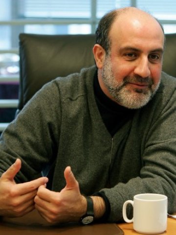 <p>
	Насим Талеб. <em>Снимка: Архив Ройтерс</em></p>
