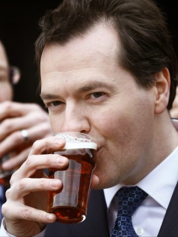 <p>
	Финансовият министър на Великобритания. Джордж Озбърн.<em> Снимка: Ройтерс</em></p>
