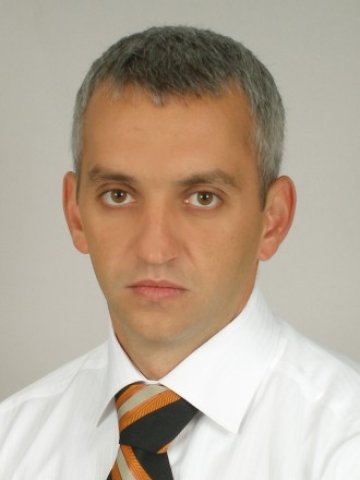 <p>
	Гено Тонев, инвестиционен консултант в УД Юг Маркет Капитал Мениджмънт.&nbsp;<em>Снимка: Личен архив</em></p>
