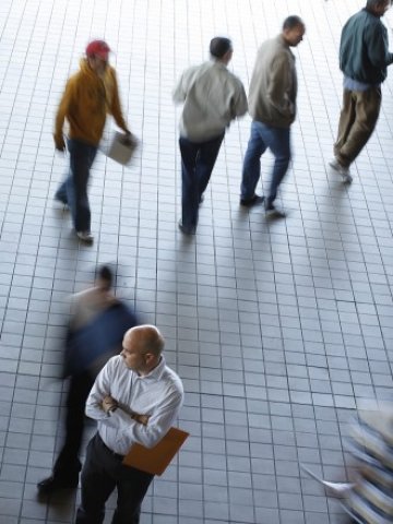 <p>
	Все повече американци прибягват до помощи за безработица.&nbsp;<em>Снимка: Ройтерс</em></p>
