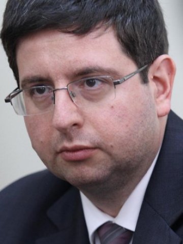 <p>
	Чобанов: &quot;Не мога да споделя ентусиазма, че АЕЦ &bdquo;Белене&rdquo; ще бъде рестартиран до дни&quot;. <em>Снимка: БТА</em></p>
