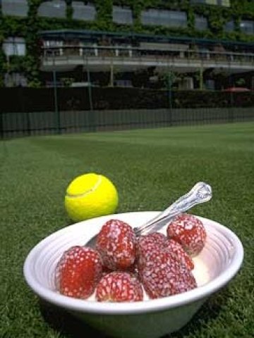 Уимбълдън започва с по-високи цени на ягодите