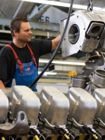 <p>
	Tognum е вторият по големина в света производител на дизелови двигатели за морската, енергийната и отбранителната индустрия.<em> Снимка: компанията&nbsp;</em></p>
