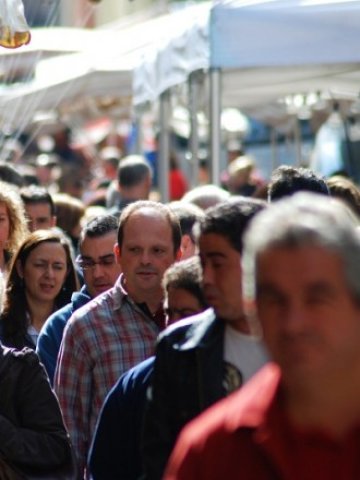 <p>
	НСИ прогнозира спад на населението на България с 2 млн. души до 2060 г. Снимка: <em>stock.xchng</em></p>
