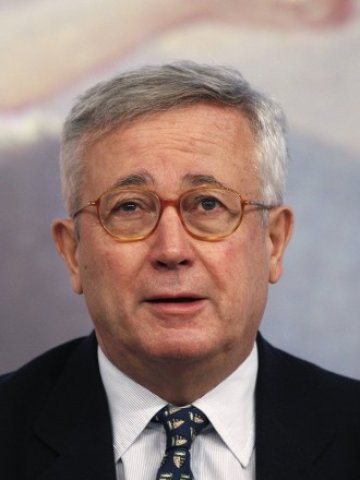 <p>
	Джулио Тремонти. <em>Снимка: Ройтерс</em></p>
