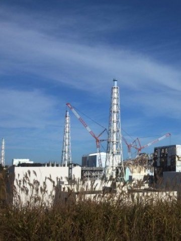 <p>
	Авариралата централа Fukushima Dai-ichi. <em>Снимка: Ройтерс</em></p>
