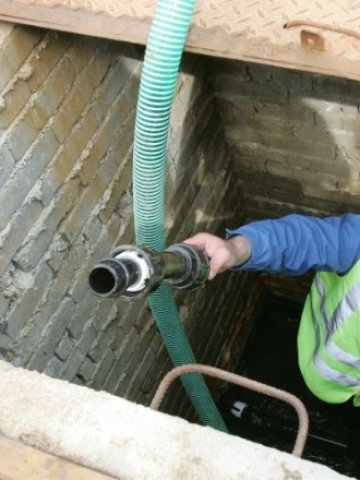 <p>
	Много от малките общини се надяват поне частично да решат проблемите с водната инфраструктура, кандидатствайки за еврофинансиране &nbsp; &nbsp;Снимка: БТА&nbsp;</p>
