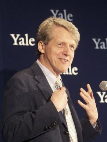 <p>
	Робърт Шилер. <em>Снимка: Ройтерс</em></p>
