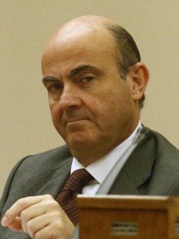 <p>
	Испанският финансов министър Луис де Гуиндос. <em>Снимка: Ройтерс</em></p>
