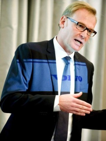 <p>
	Главният изпълнителен директор на Volvo Олоф Першон. <em>Снимка: Ройтерс</em></p>
