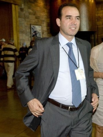 <p>
	Искров: Гражданите&nbsp;проявяват все по-добра информираност&nbsp;в ролята си на кредитополучатели.<em>&nbsp;Снимка: Ройтерс</em></p>
