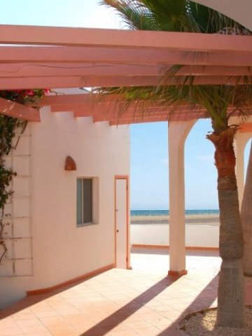 <p>
	Проектът вероятно ще бъде приет добре от страни като Кипър и Испания. <em>Снимка: sxc.hu</em></p>
