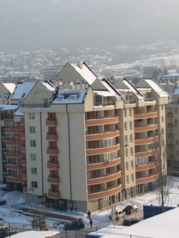 <p>
	Средните цени на жилищата в България продължават да регистрират спад. <em>Снимка: Investor.bg</em></p>
