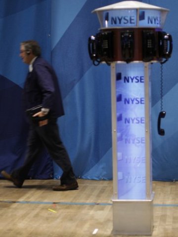 <p>
	Инвеститорите на Wall Street остават угрижени. <em>Снимка: Ройтерс</em></p>
