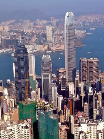 <p>
	Лидер в ценовия ръст е&nbsp;<font face="Arial, sans-serif">Хонконг с повишение от 26,5% за последните 12 месеца. <em>Снимка: sanfamedia. Лиценз: <a href="http://creativecommons.org/licenses/by-nd/2.0" target="_blank">Creative Commons</a></em></font></p>
