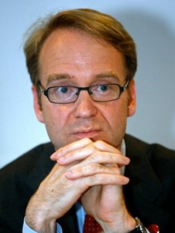 <p>
	Вайдман критикува и&nbsp;увеличението на рамката на EFSF до 780 млрд. евро. <em>Снимка: Ройтерс</em></p>
