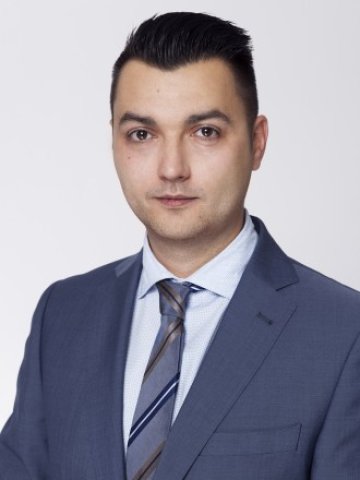 <p>
	Димитър Ганев. <em>Снимка: ПрайсуотърхаусКупърс България</em></p>
