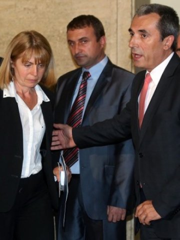 <p>
	Среща на премиера с кметове за бежанците. <em>Снимка: БТА</em></p>
