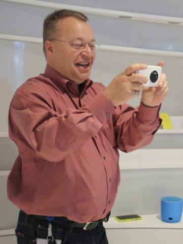 <p>
	Елоп ще стане по-богат с близо&nbsp;18,8 млн. евро. <em>Снимка: Ройтерс</em></p>
