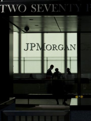 <p>
	Очаква се разходите за защитни мерки на банката да достигнат около 250 млн. долара за 2014 г. <em>Снимка: Ройтерс</em></p>
