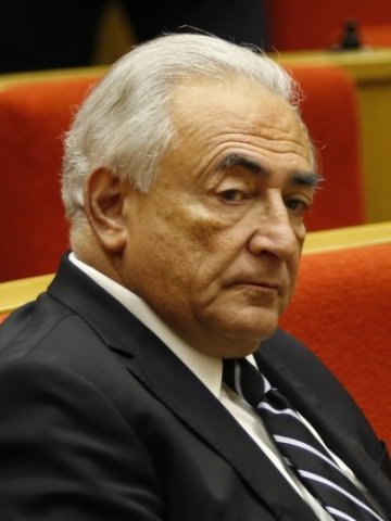 <p>
	Строс-Кан смята, че&nbsp;настоящите преговори между САЩ и ЕС едва ли могат да бъдат определени като равнопоставена дискусия. <em>Снимка: Ройтерс</em></p>
