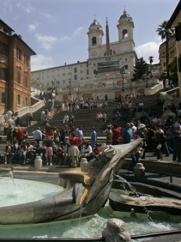 <p>
	Испанските стълби, Рим. <em>Снимка: Ройтерс</em></p>
