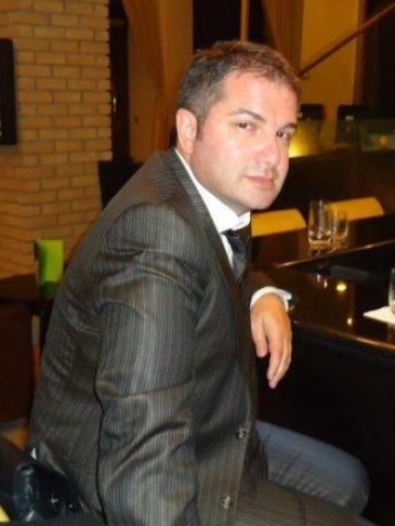 <p>
	Тони Баждаров. <em>Снимка: Личен архив</em></p>
