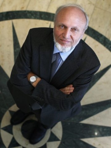 <p>
	Президентът на IFO Ханс-Вернер Зин. <em>Снимка: Ройтерс</em></p>
