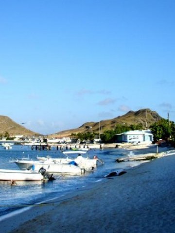 <p>
	Островите Лос Рокес. <em>Снимка: sxc.hu</em></p>
