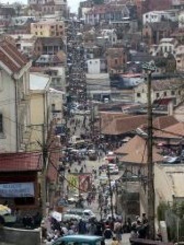 <p>
	Столицата на Мадагаскар Антананариво. <em>Снимка: sxc.hu</em></p>
