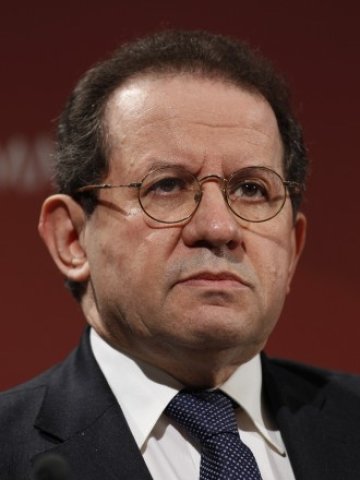 <p>
	Според&nbsp;Витор Констанцио ЕЦБ трябва да запази гъвкавата си монетарна политика за дълго. <em>Снимка: Ройтерс</em></p>
