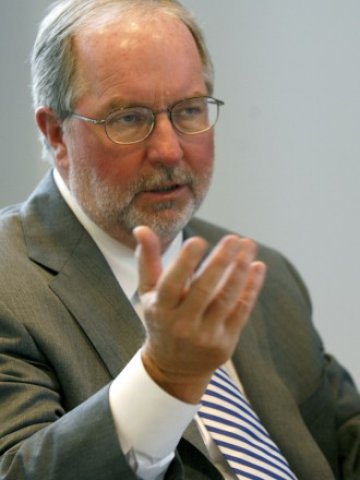 <p>
	Денис Гартман:&nbsp;Вярвам много повече на това, което казва FedEx... <em>Снимка: Ройтерс</em></p>
