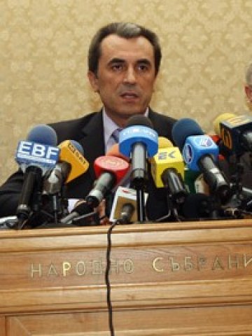 <p>
	Пламен Орешарски. <em>Снимка: министерство на финансите</em></p>
