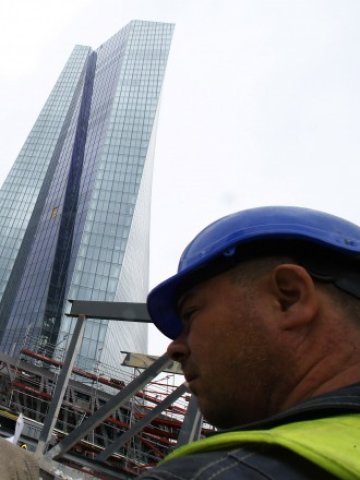 <p>
	Специалистите са оптимистично настроени за развитието на германската икономика. <em>Снимка: Ройтерс</em></p>
