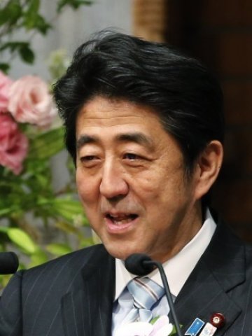 <p>
	Японският премиер Шиндзо Абе.&nbsp;<em>Снимка: Reuters</em></p>
