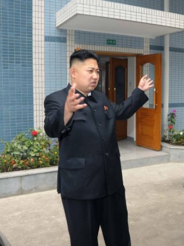 <p>
	Новия севернокорейски лидер Ким Чен Ун. <em>Снимка: Ройтерс</em></p>
