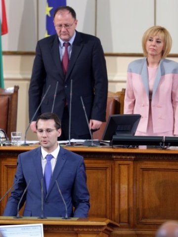 <p>
	Парламентът избра Станислав Анастасов за министър на околната среда. <em>Снимка: БТА</em></p>
