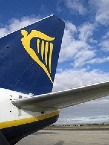 <p>Ryanair ще лети и от Пловдив до Испания<br />
<i>Снимка: </i>roblisameehan, лиценз: <a href="http://creativecommons.org/licenses/by/2.0/" target="_blank">Creative Commons</a></p>