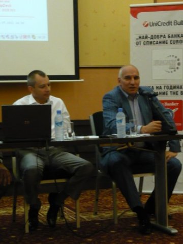 <p>
	Левон Хампарцумян (вдясно) и Кристофор Павлов. Снимка: Investor.bg</p>
