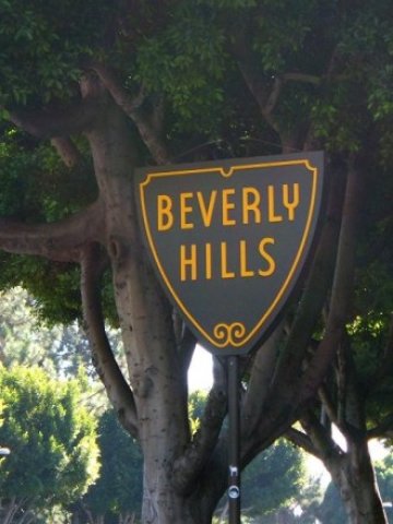 <p>
	Средната жилищна цена в Бевърли Хилс е близо 3,5 млн. долара.<em> Снимка: sxc.hu</em></p>
