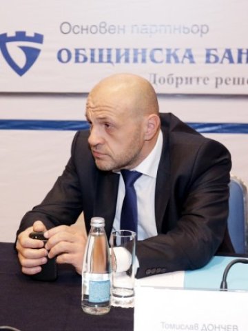 <p>
	Томислав Дончев. Снимка: <em>БТА</em></p>
