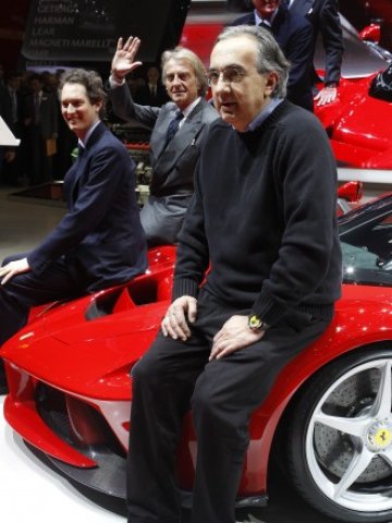 <p>
	<span style="font-size: 12px;">&nbsp;Серджо Марчионе продължава да е оптимист за бъдещето на индустрията. <em>Снимка: Ройтерс</em></span></p>
