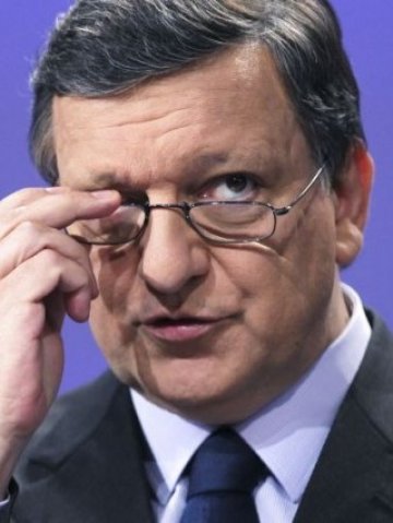 <p>
	Барозу иска нито един данъкоплатец да не бъде изпуснат от поглед. <em>Снимка: Ройтерс</em></p>
