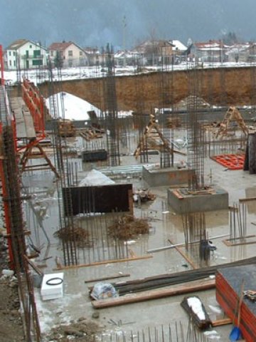 <p>
	Изглед от един от проектите на фонда в Говедарци. Снимка: Sofia Property Fund</p>
