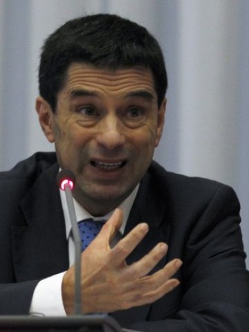 <p>
	Финансовият министър на Португалия Витор Гаспар. Снимка: Ройтерс</p>
