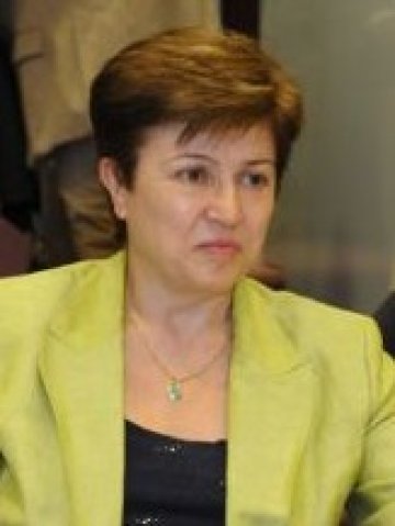 Кристалина Георгиева: Европа вече се готви за бежански вълни от Либия 