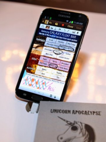 <p>
	Samsung затвържава позициите си.<em> Снимка: Getty Images News</em></p>
